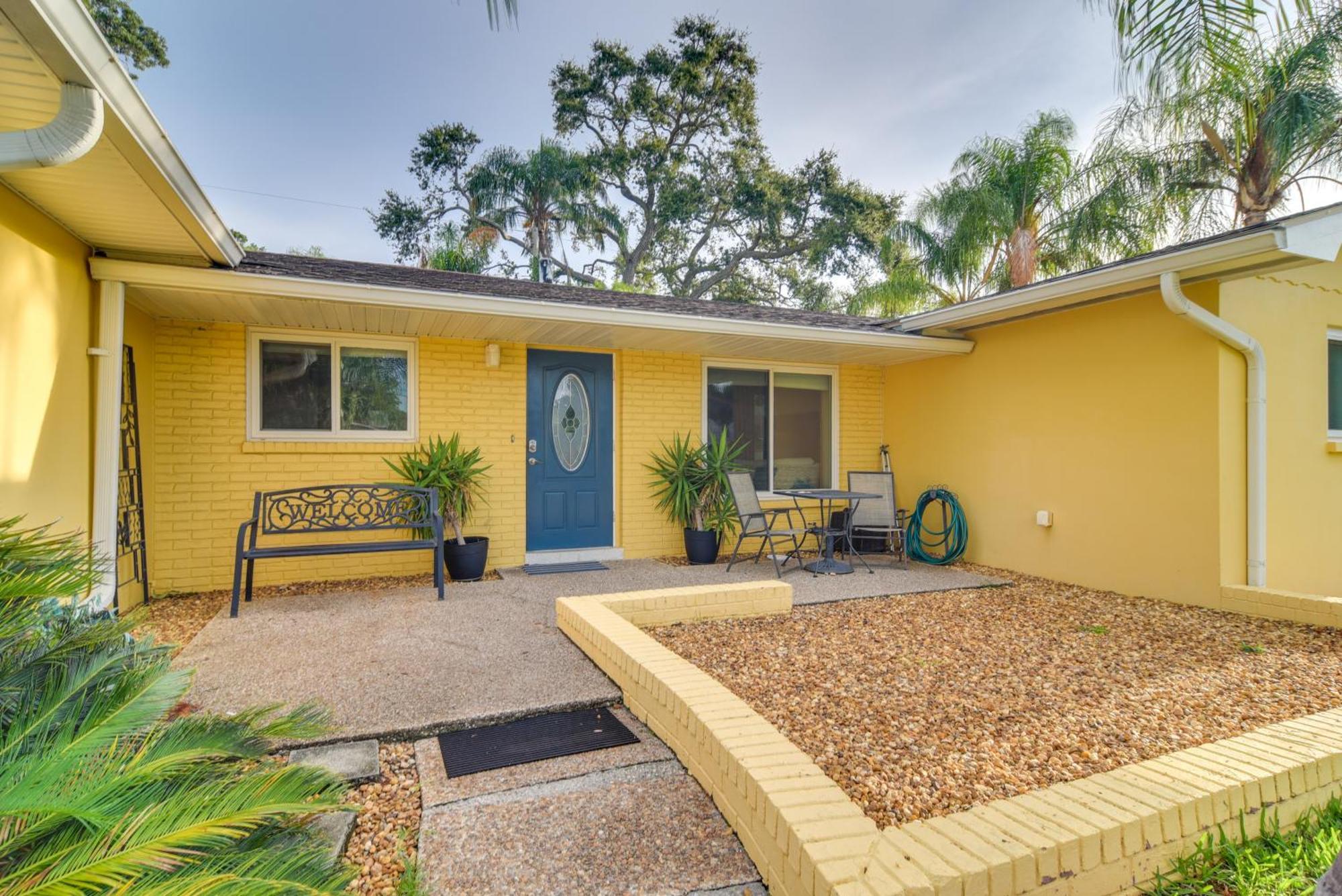 Largo Home With Pool And Hot Tub 4 Mi To Beach! Exterior photo